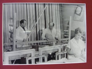 Viele hundert Bilderleistenausführungen und Barockrahmenmodelle wurden für Wiederverkäufer und Privatkunden hergestellt. Über uns: Leisten- und Barockrahmenherstellung